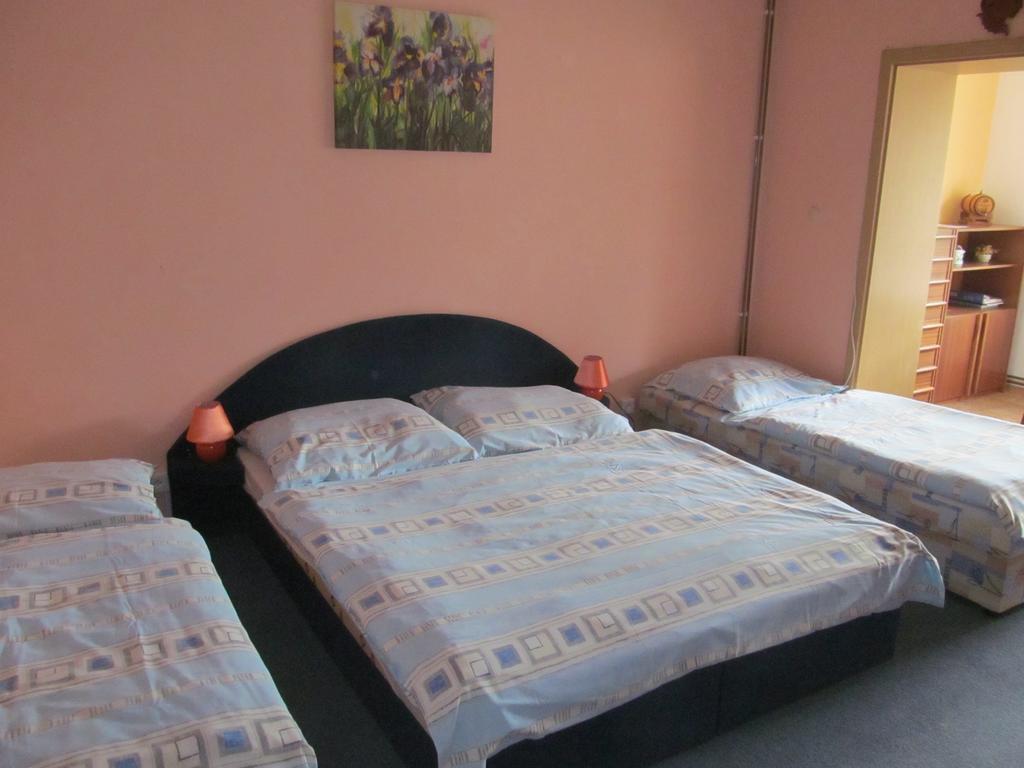 V Aleji - Ubytovani V Soukromi Valtice Exterior foto