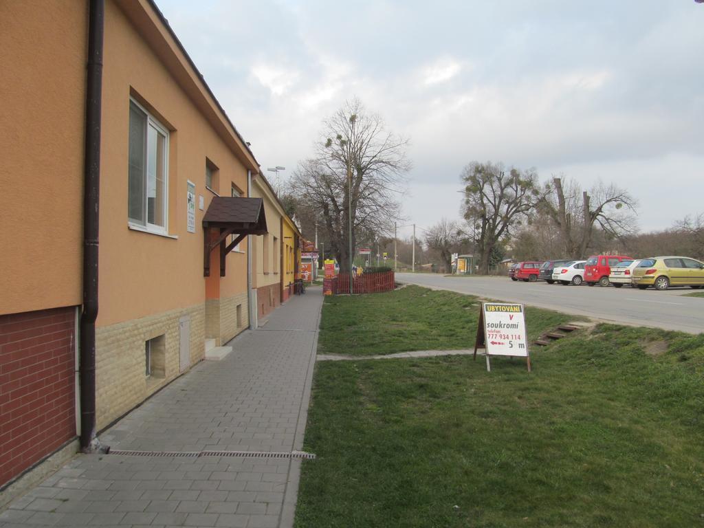 V Aleji - Ubytovani V Soukromi Valtice Exterior foto